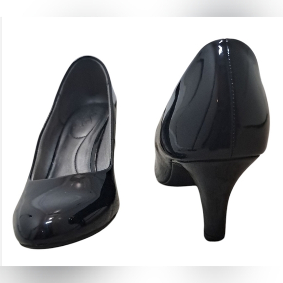 LifeStride Parigi Black Patent Pumps Size 10 - Picture 8 of 15